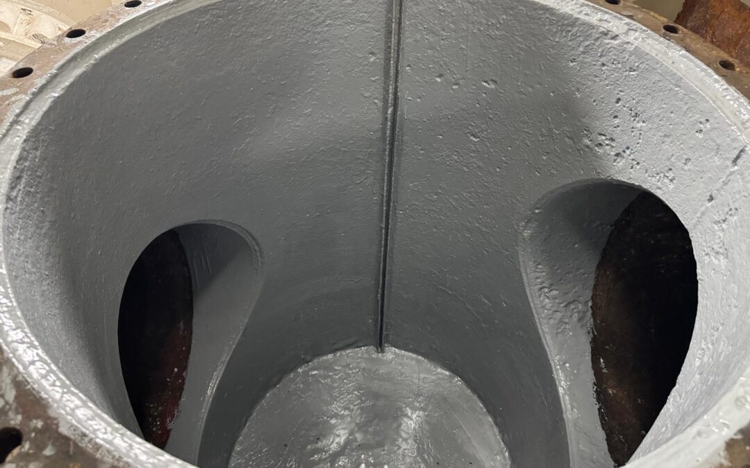 Interno cilindro metallico grigio verniciato